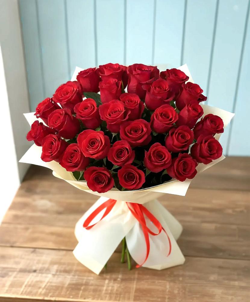Букет 29 Красных роз в Новоизобильном