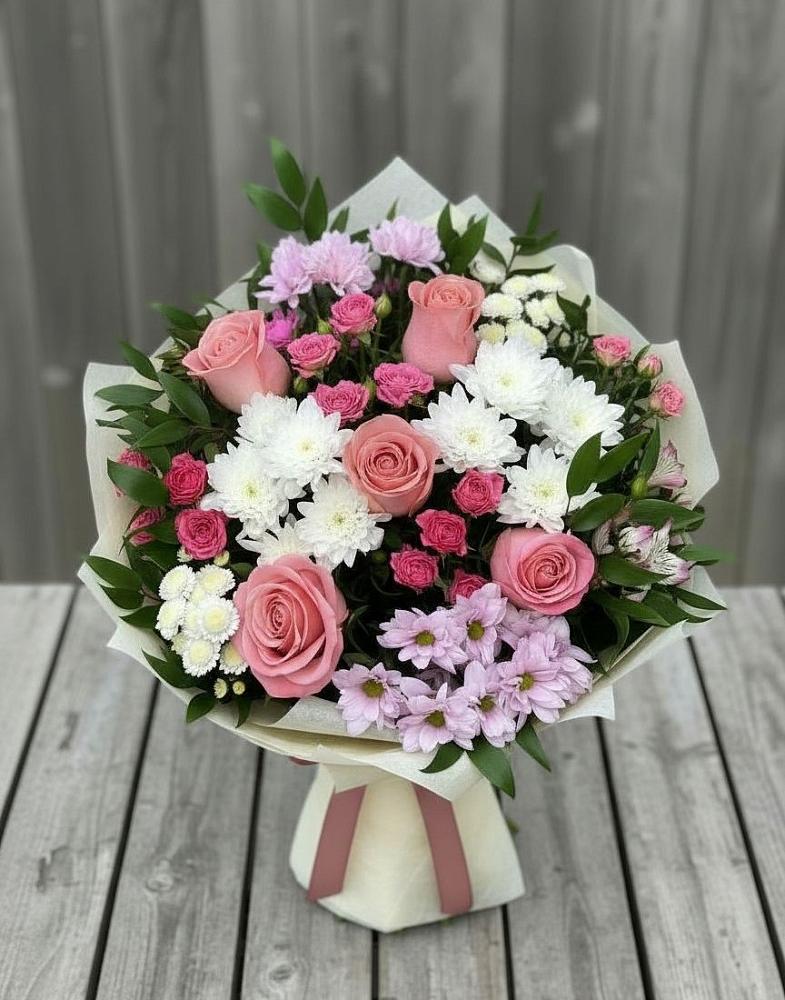 Букет цветов из: Альстромерии, Гвоздики, Розы и Хризантемы в Новоизобильном