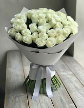 Букет 35 Белых роз в Новоизобильном