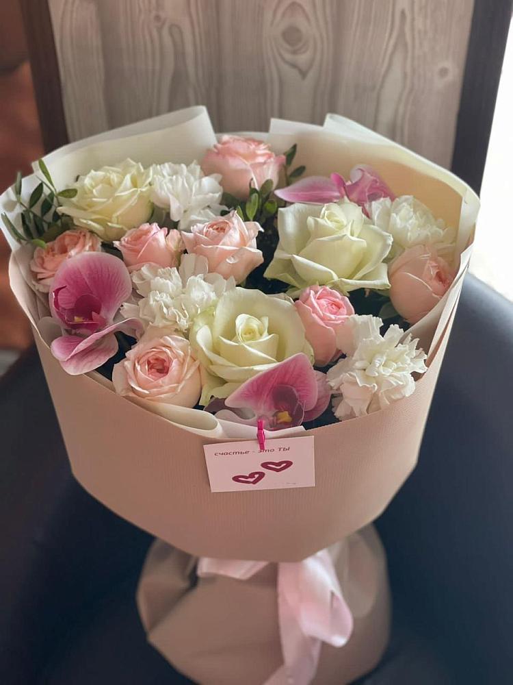 Букет цветов из: Орхидеи, Розы и Гвоздики в Новоизобильном