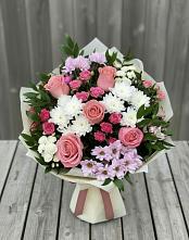 Букет цветов из:  Альстромерии, Гвоздики, Розы и Хризантемы в Новоизобильном