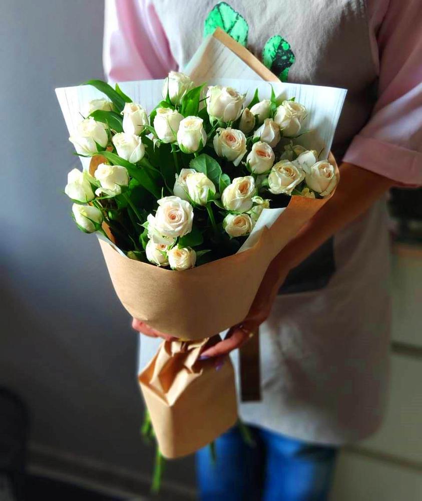 Букет цветов из: Розы в Новоизобильном