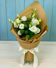 Букет цветов из:  Хризантемы и Лизиантусы #REPLACE_PRED# Новоизобильном