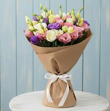 Букет цветов из:  Лизиантусы в Новоизобильном