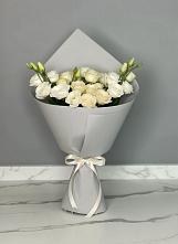 Букет цветов из:  Розы и Лизиантусы в Новоизобильном